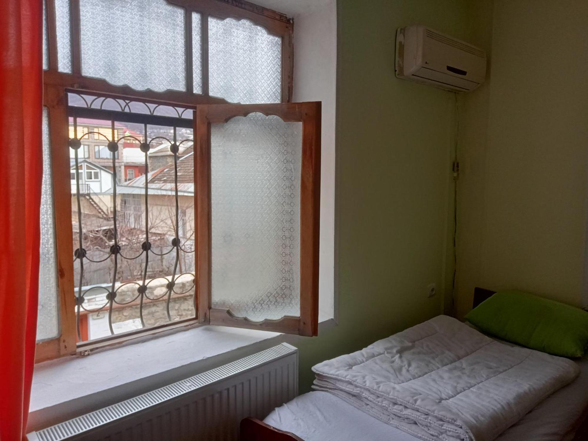 Canal Hostel Şǝki Exteriér fotografie