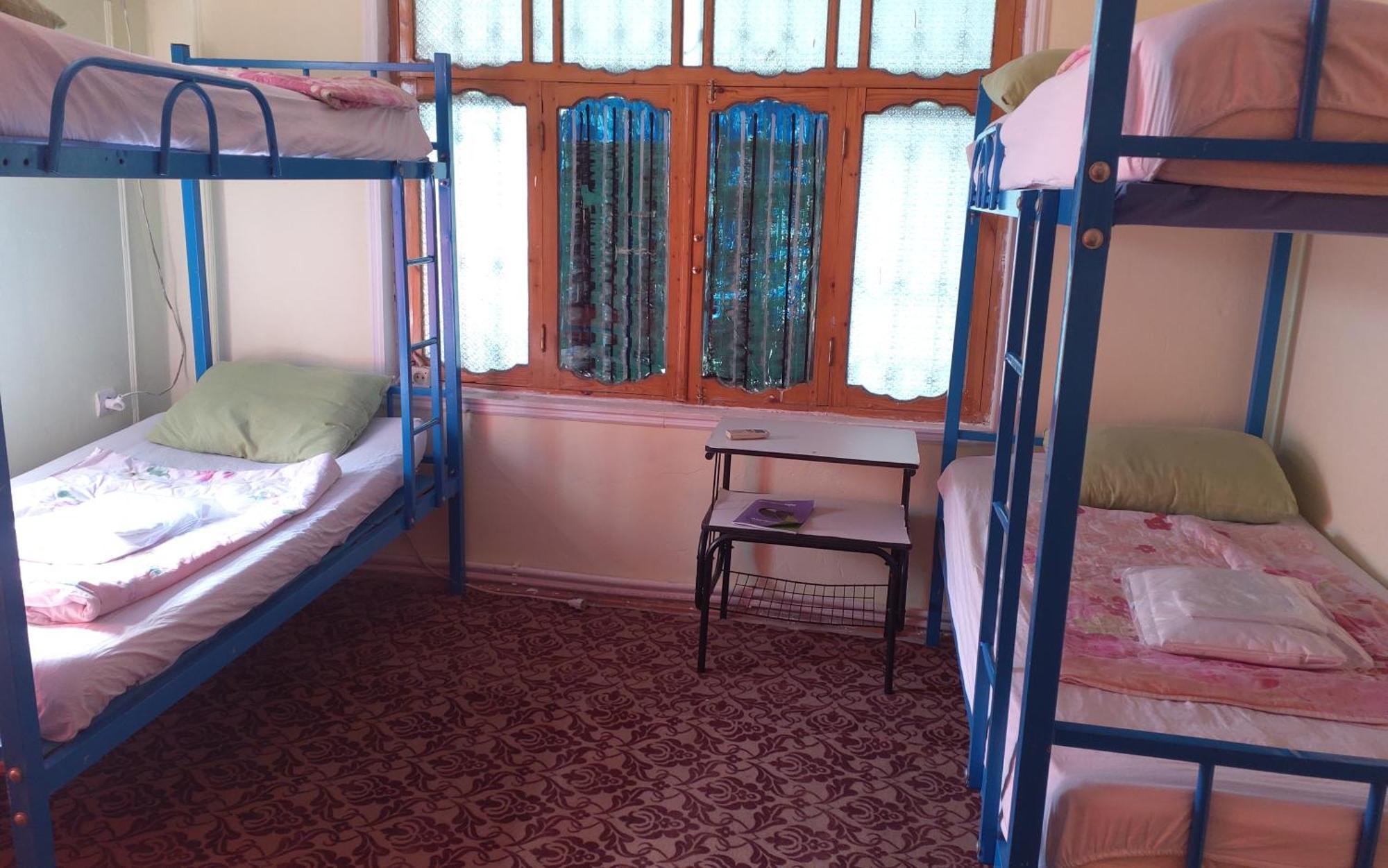 Canal Hostel Şǝki Exteriér fotografie